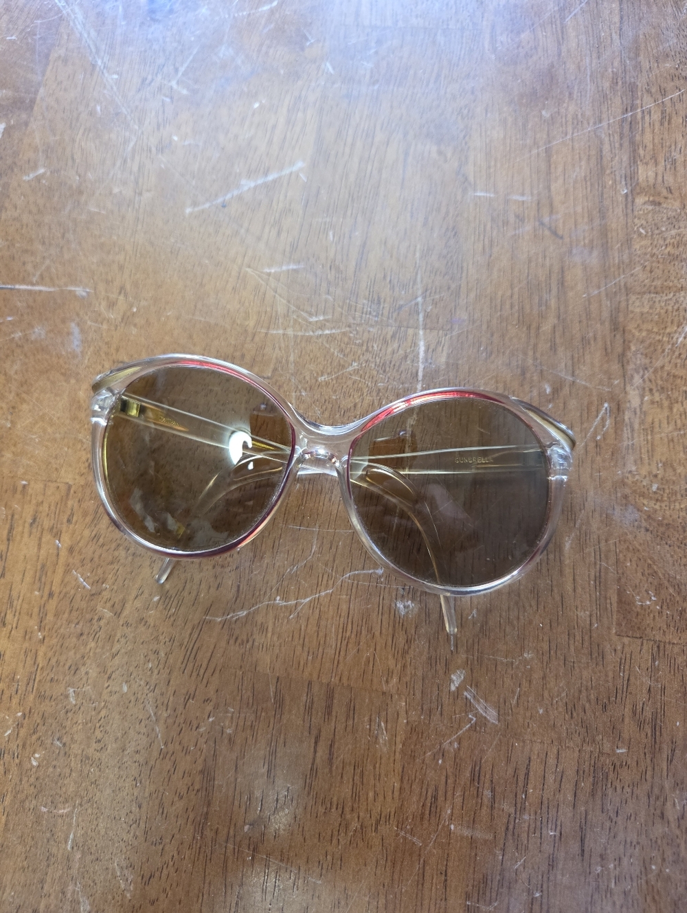 Vintage 80s Sunbrella Oversized Butterfly Sunglasses – Clear Honey Frame